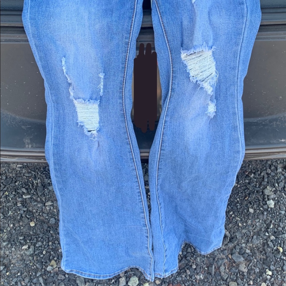 flared bell bottom blue jeans. size 3